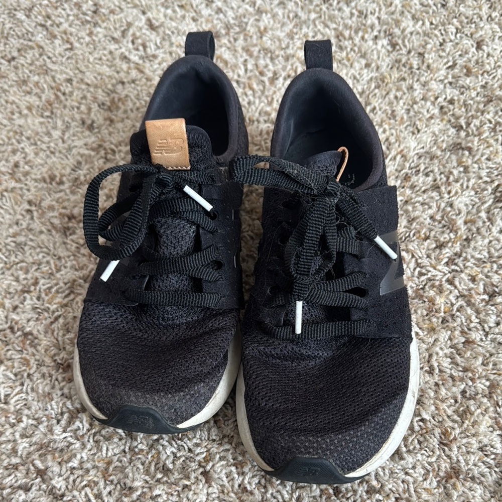 New Balance Black Sneakers